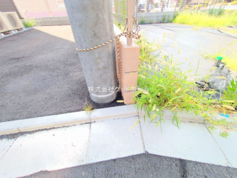 nynʐ^@-